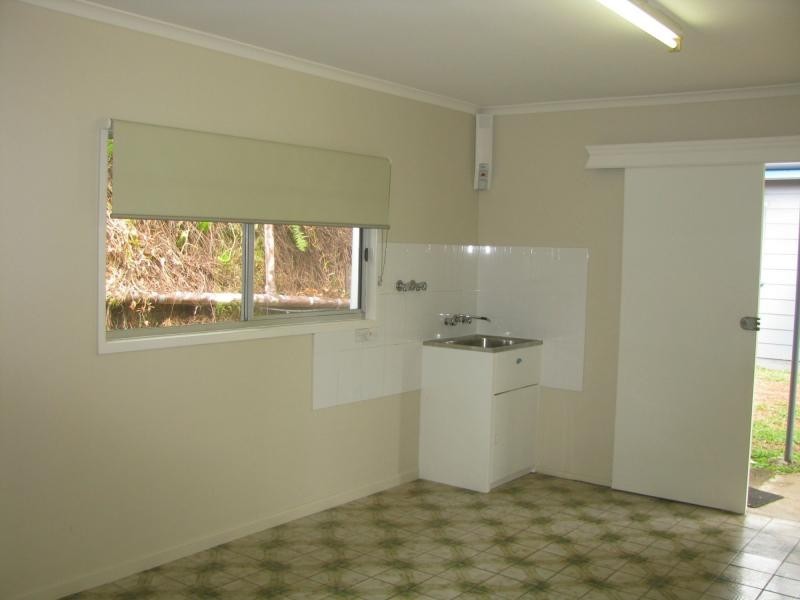 15 Mitchell Street, South Mission Beach QLD 4852