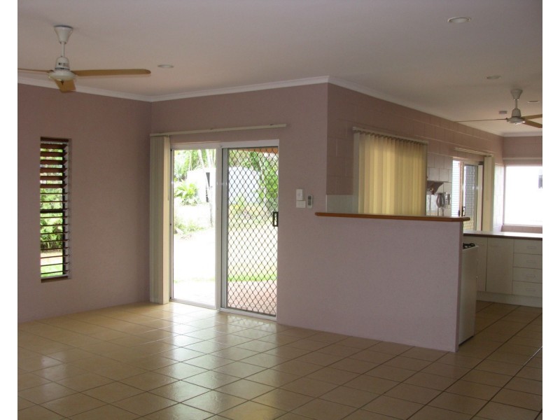 7 Royal Palm Drive, Mission Beach QLD 4852