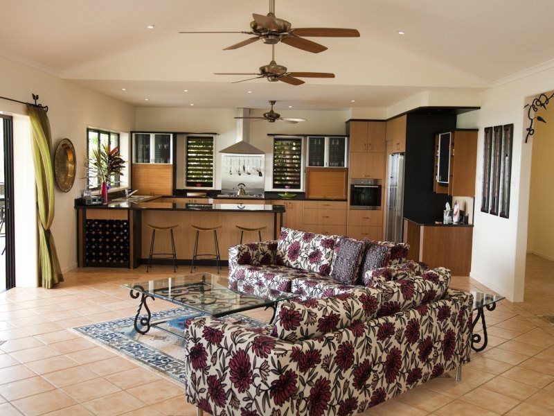 8/23 The Boulevard, South Mission Beach QLD 4852