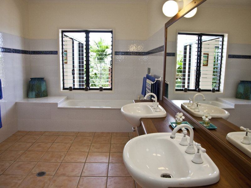 8/23 The Boulevard, South Mission Beach QLD 4852