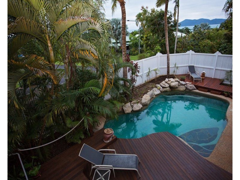 17 Campbell Terrace, South Mission Beach QLD 4852