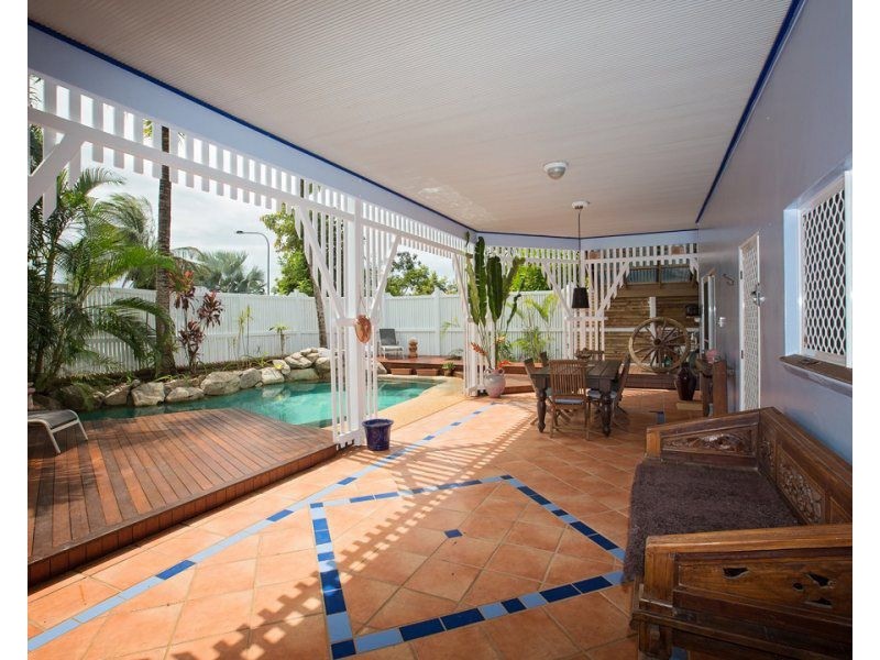 17 Campbell Terrace, South Mission Beach QLD 4852