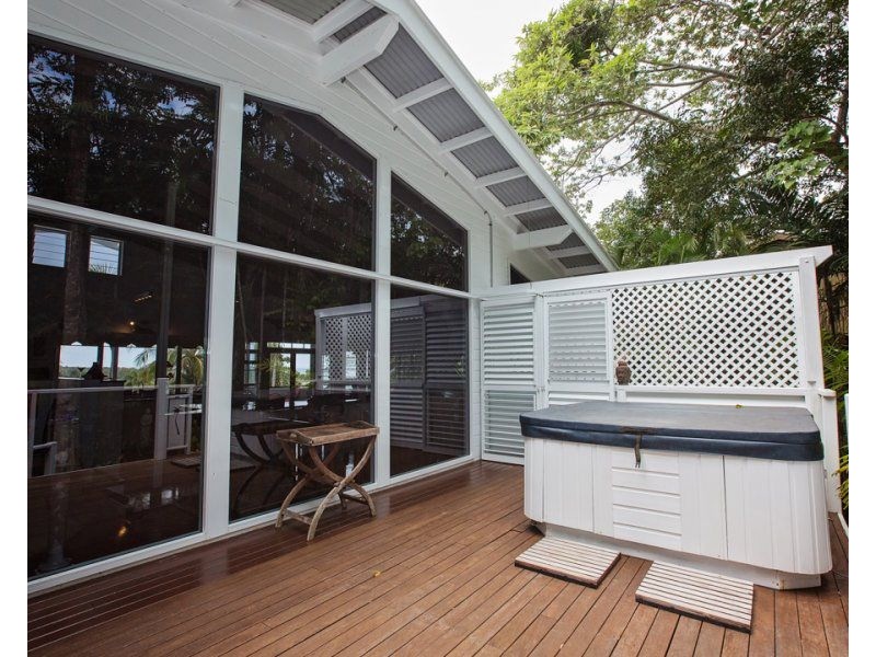 17 Campbell Terrace, South Mission Beach QLD 4852