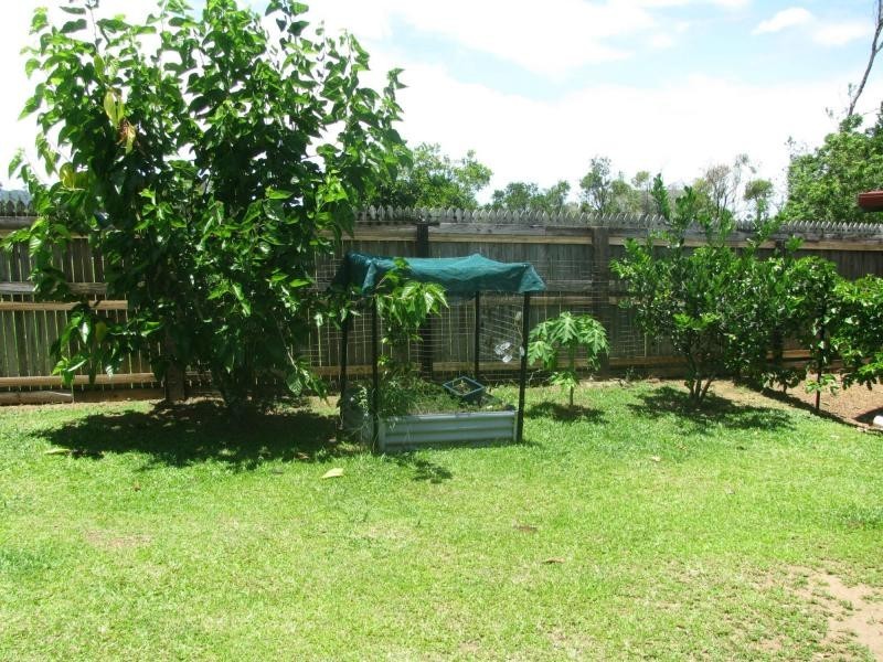 4 Maple Terrace, Tully QLD 4854