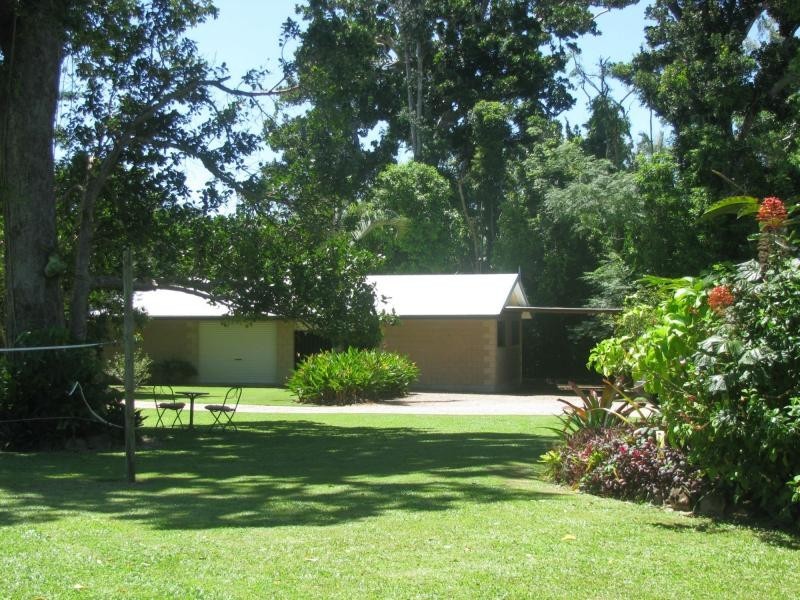 5 Kurrajong Close, Wongaling Beach QLD 4852