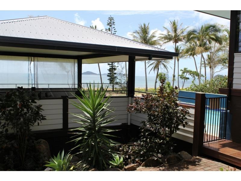 46 Kennedy Esplanade, South Mission Beach QLD 4852