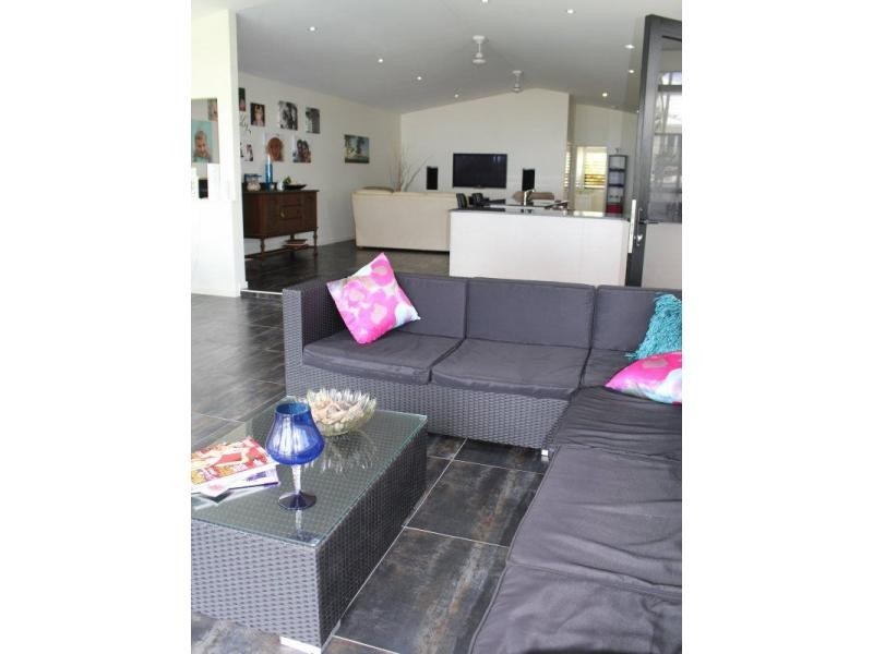 46 Kennedy Esplanade, South Mission Beach QLD 4852