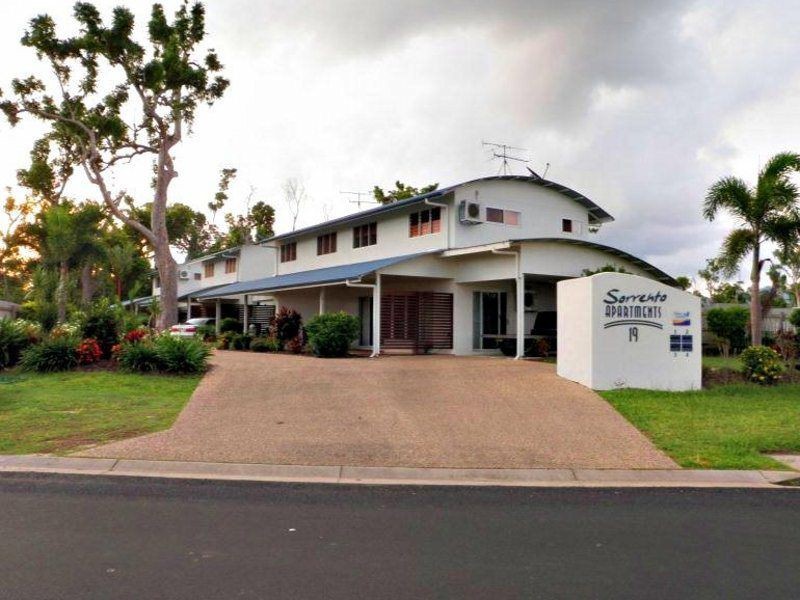 2/19 Mariner Drive, South Mission Beach QLD 4852