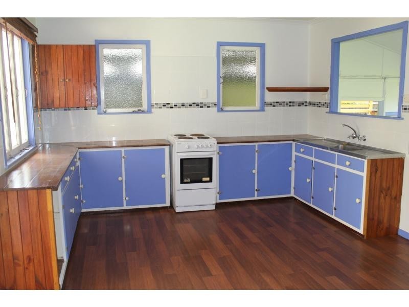 49 Bruce Highway, El Arish QLD 4855