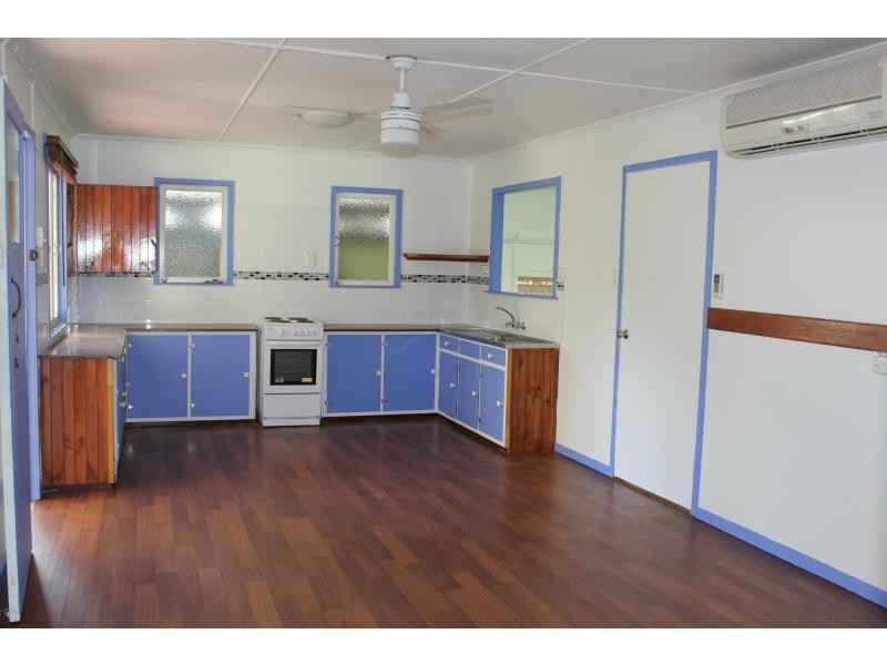 49 Bruce Highway, El Arish QLD 4855