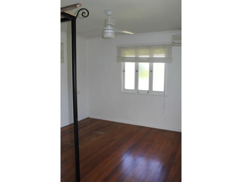 49 Bruce Highway, El Arish QLD 4855