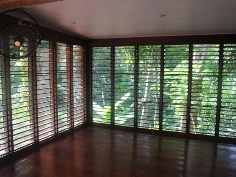 5 Bicton Close, Bingil Bay QLD 4852