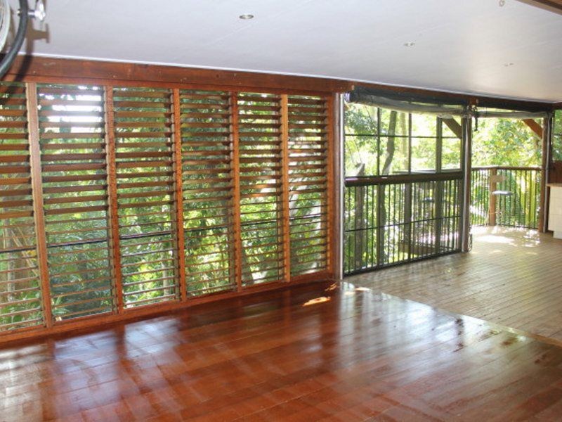 5 Bicton Close, Bingil Bay QLD 4852