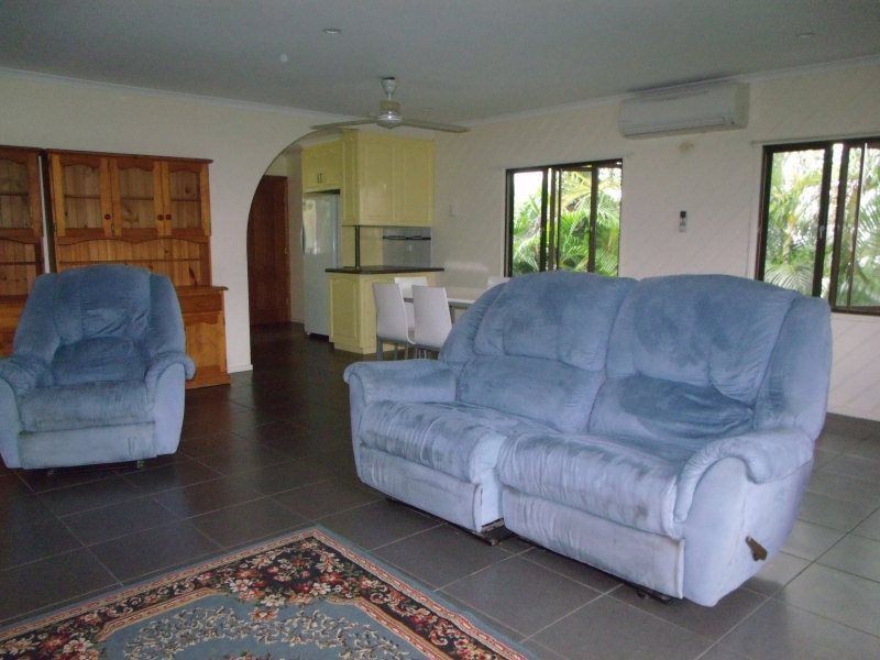 26 Hyatt Street, Tully QLD 4854