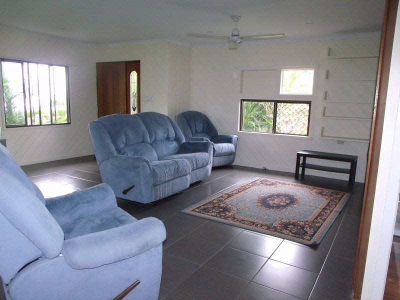 26 Hyatt Street, Tully QLD 4854