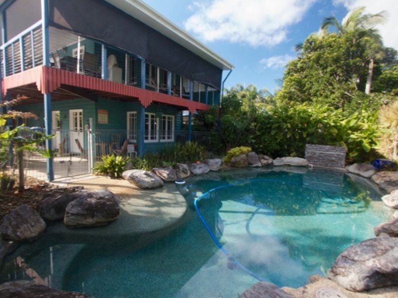 39 Holland Street, Wongaling Beach QLD 4852