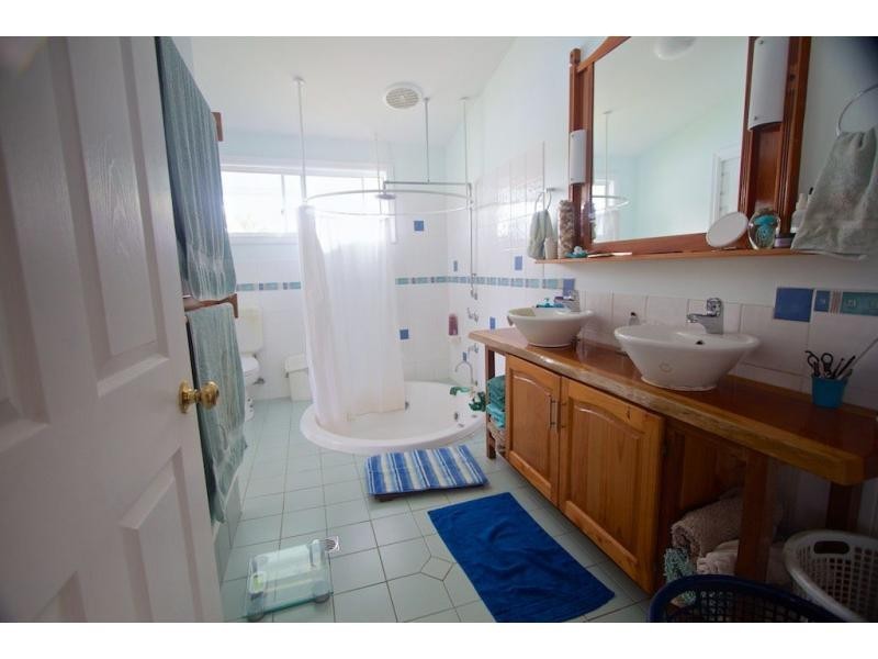 39 Holland Street, Wongaling Beach QLD 4852