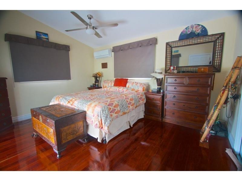 39 Holland Street, Wongaling Beach QLD 4852
