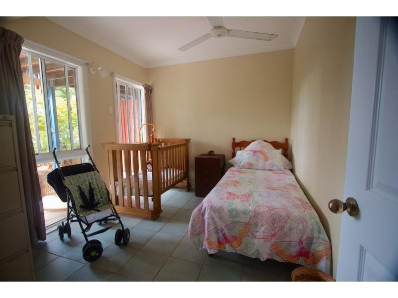 39 Holland Street, Wongaling Beach QLD 4852