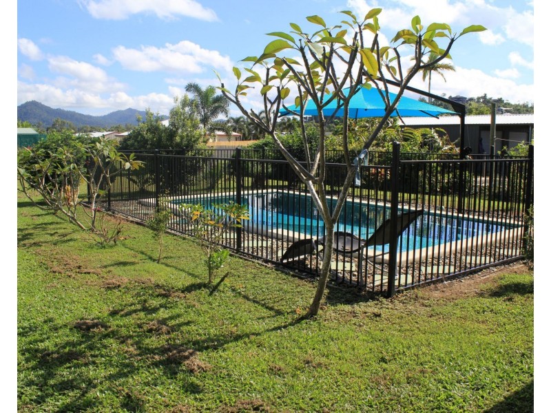 13 Buccaneer Street, South Mission Beach QLD 4852