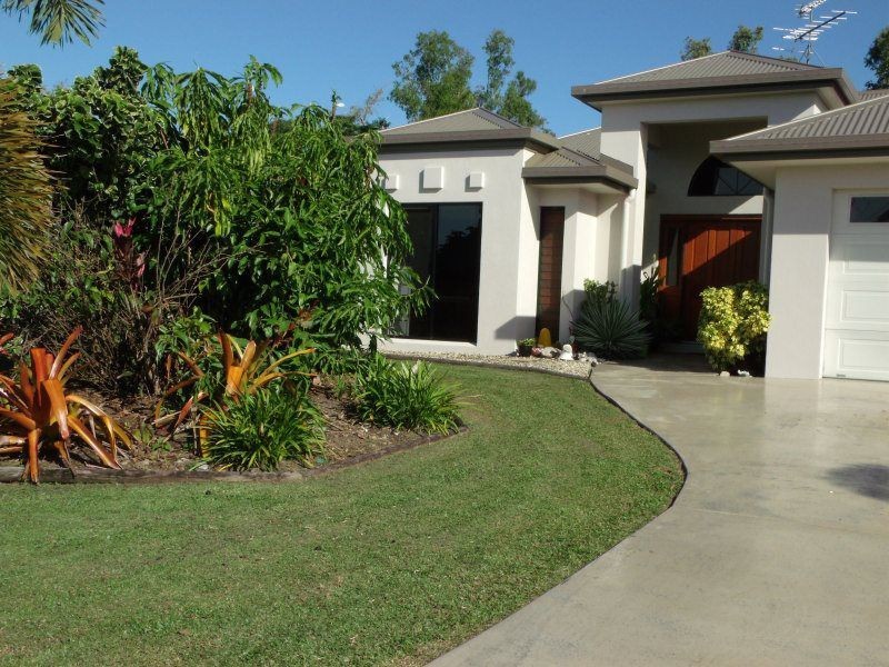 15 Spinnaker Street, South Mission Beach QLD 4852