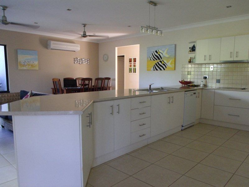15 Spinnaker Street, South Mission Beach QLD 4852