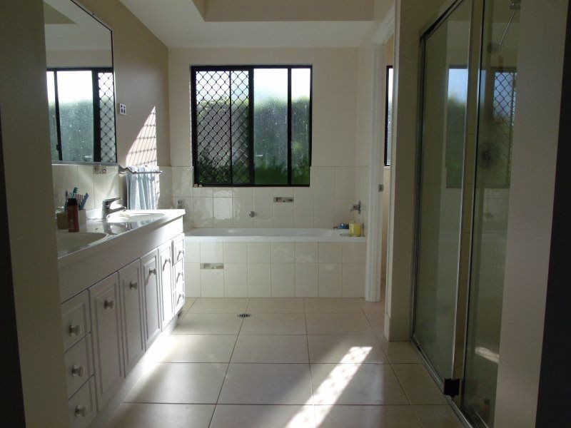 15 Spinnaker Street, South Mission Beach QLD 4852