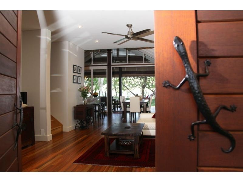 2/2B Reid Road, Wongaling Beach QLD 4852