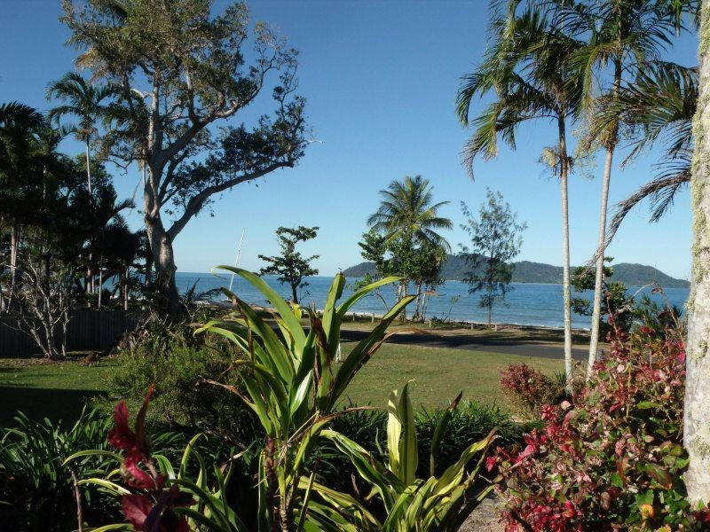 84 Kennedy Esplanade, South Mission Beach QLD 4852