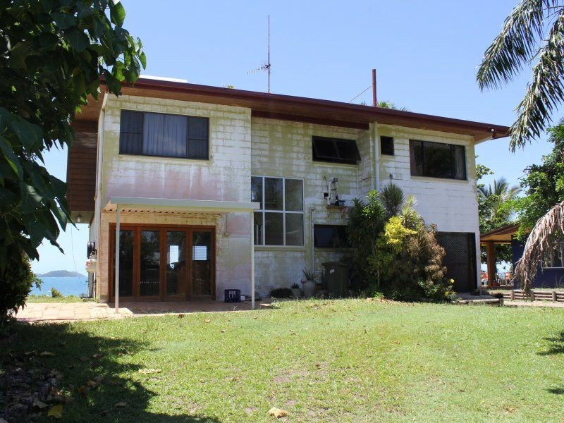 78 Kennedy Esplanade, South Mission Beach QLD 4852