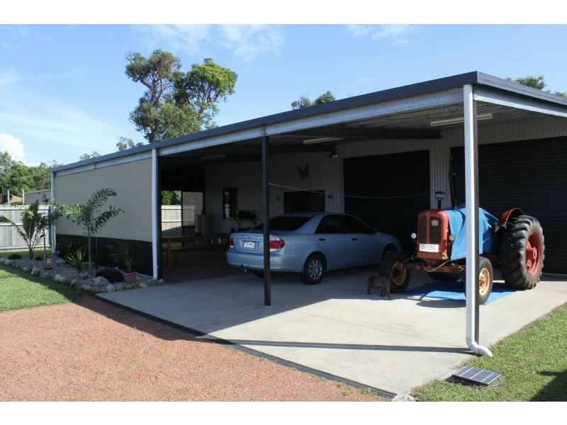 42 Mariner Drive, South Mission Beach QLD 4852