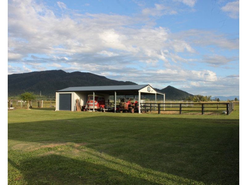 154 Old Tully Road, Tully QLD 4854