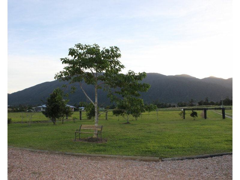 154 Old Tully Road, Tully QLD 4854