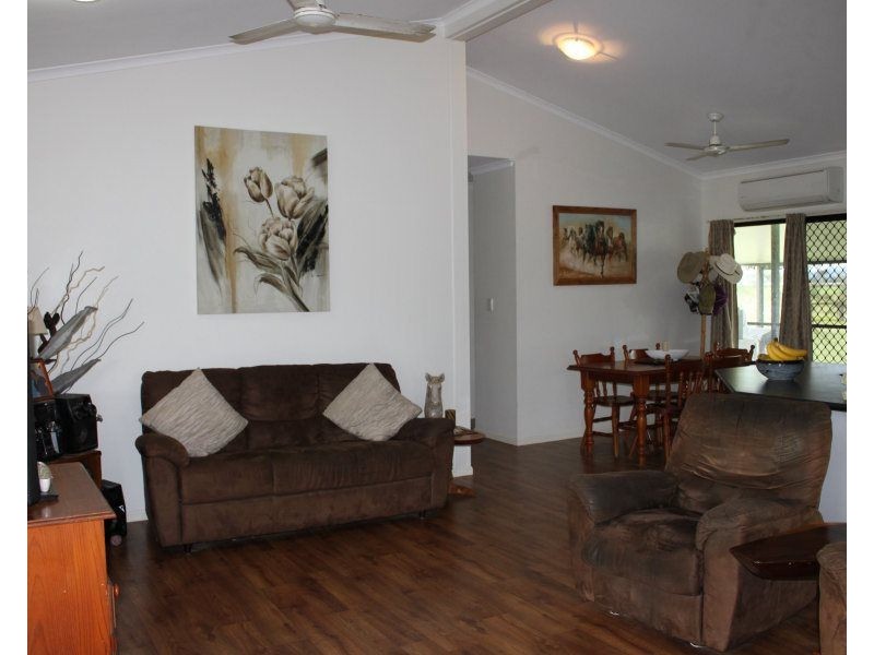 154 Old Tully Road, Tully QLD 4854