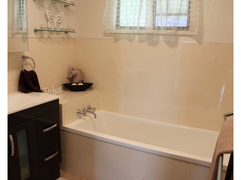 154 Old Tully Road, Tully QLD 4854