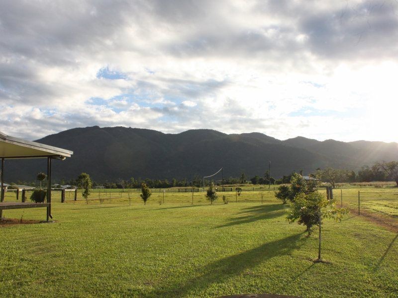 154 Old Tully Road, Tully QLD 4854