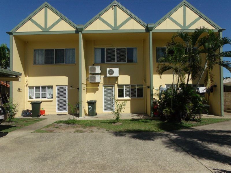 1/4 Hilliar Street, Wongaling Beach QLD 4852