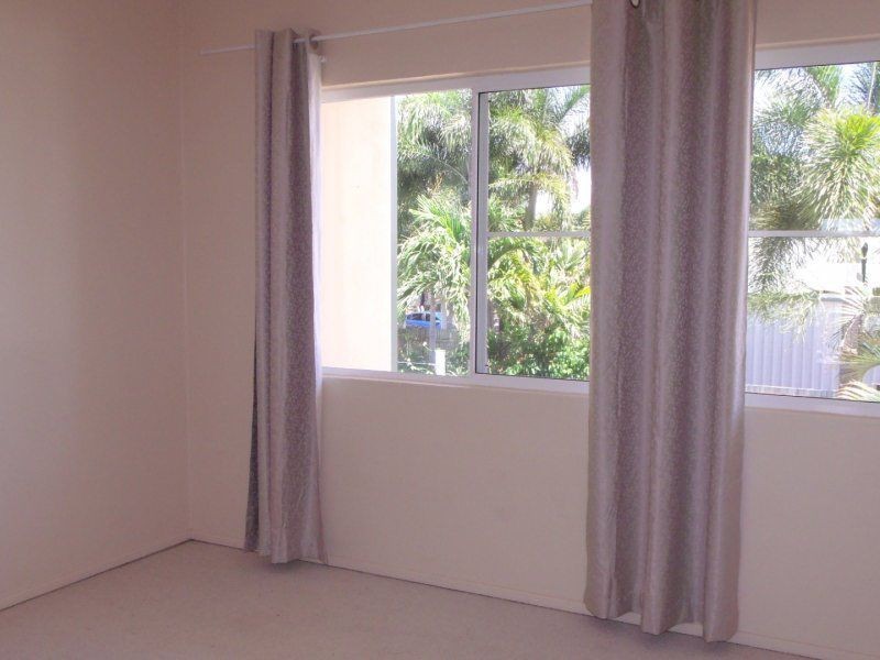 1/4 Hilliar Street, Wongaling Beach QLD 4852
