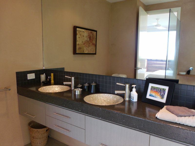 1/2 Coonanglebah Street, Mission Beach QLD 4852