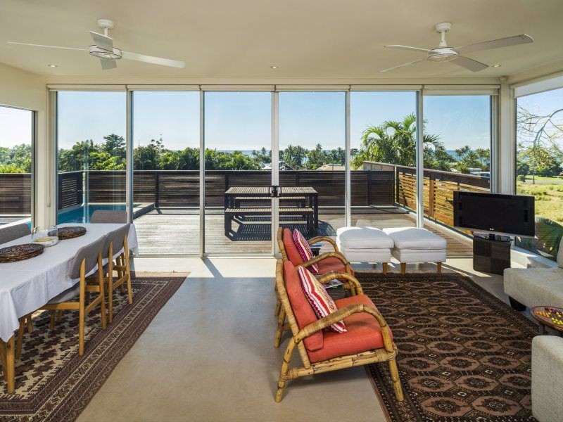 1/2 Coonanglebah Street, Mission Beach QLD 4852