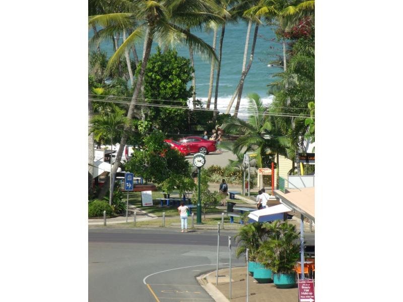 1/2 Coonanglebah Street, Mission Beach QLD 4852