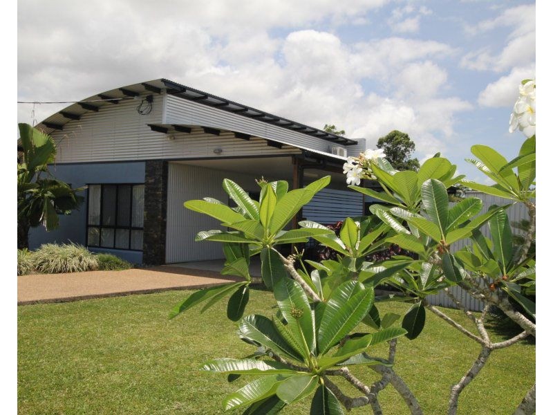 29 Glasgow Street, El Arish QLD 4855