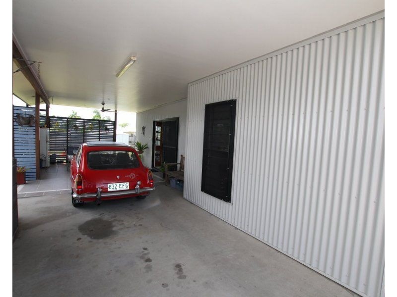 29 Glasgow Street, El Arish QLD 4855