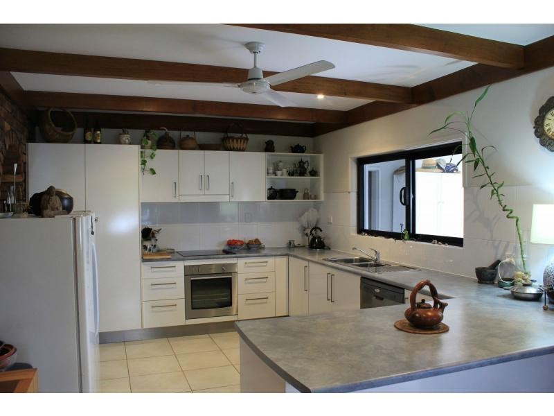 36 Wall Street, South Mission Beach QLD 4852