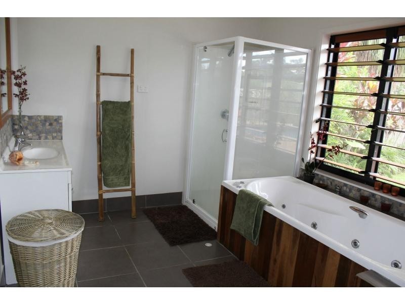 36 Wall Street, South Mission Beach QLD 4852