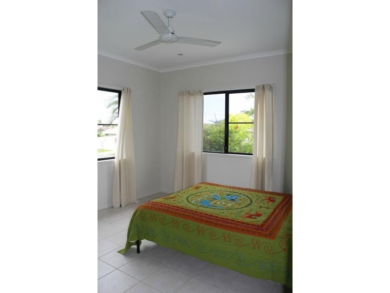 36 Wall Street, South Mission Beach QLD 4852