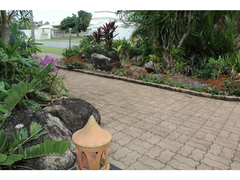 36 Wall Street, South Mission Beach QLD 4852