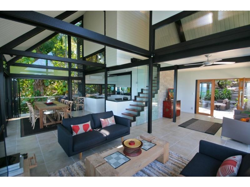 5 Mitchell Street, South Mission Beach QLD 4852
