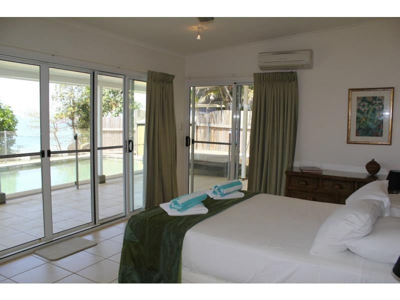 21 Mitchell Street, South Mission Beach QLD 4852