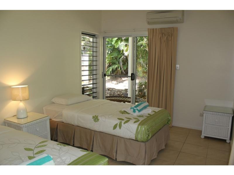 21 Mitchell Street, South Mission Beach QLD 4852